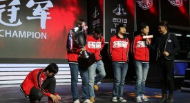 《突发情况！LGD战队NTS因家事暂离，队伍启用替补中单》