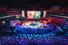 崩铁万敌角色养成全攻略：技能装备搭配与实战技巧详解